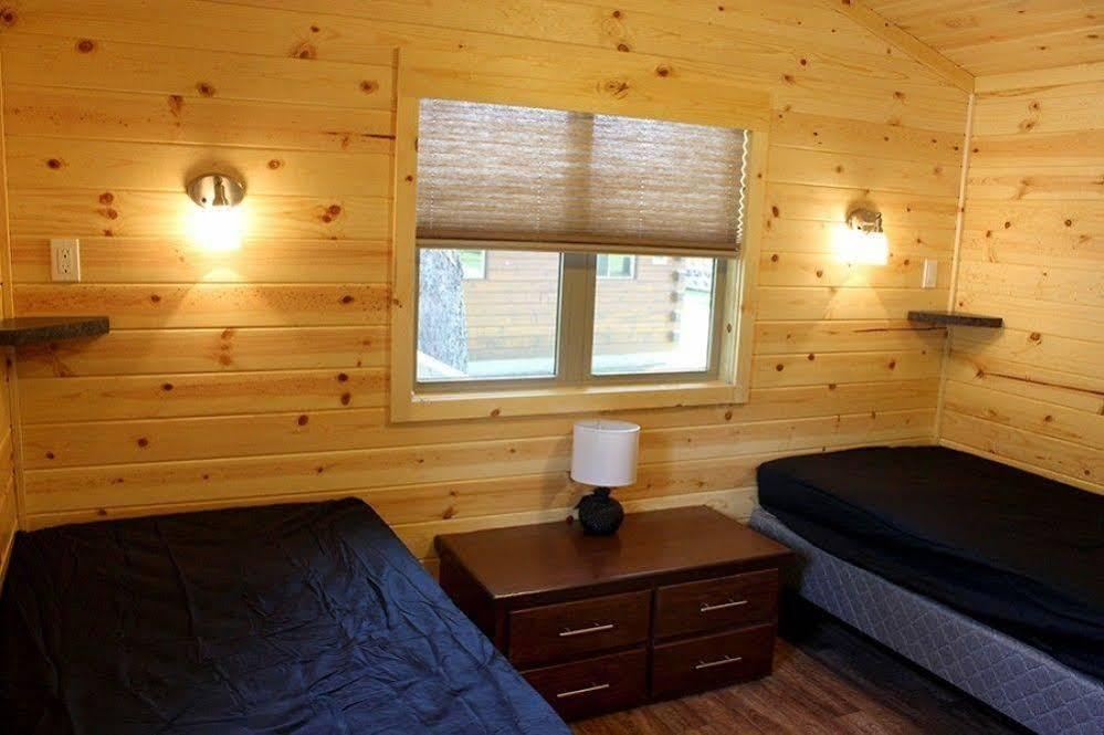 Red Eagle Family Campground Hotel Bancroft Ngoại thất bức ảnh
